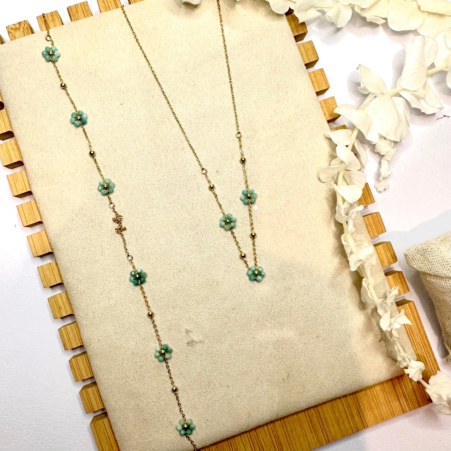 Collier de dos Inaya