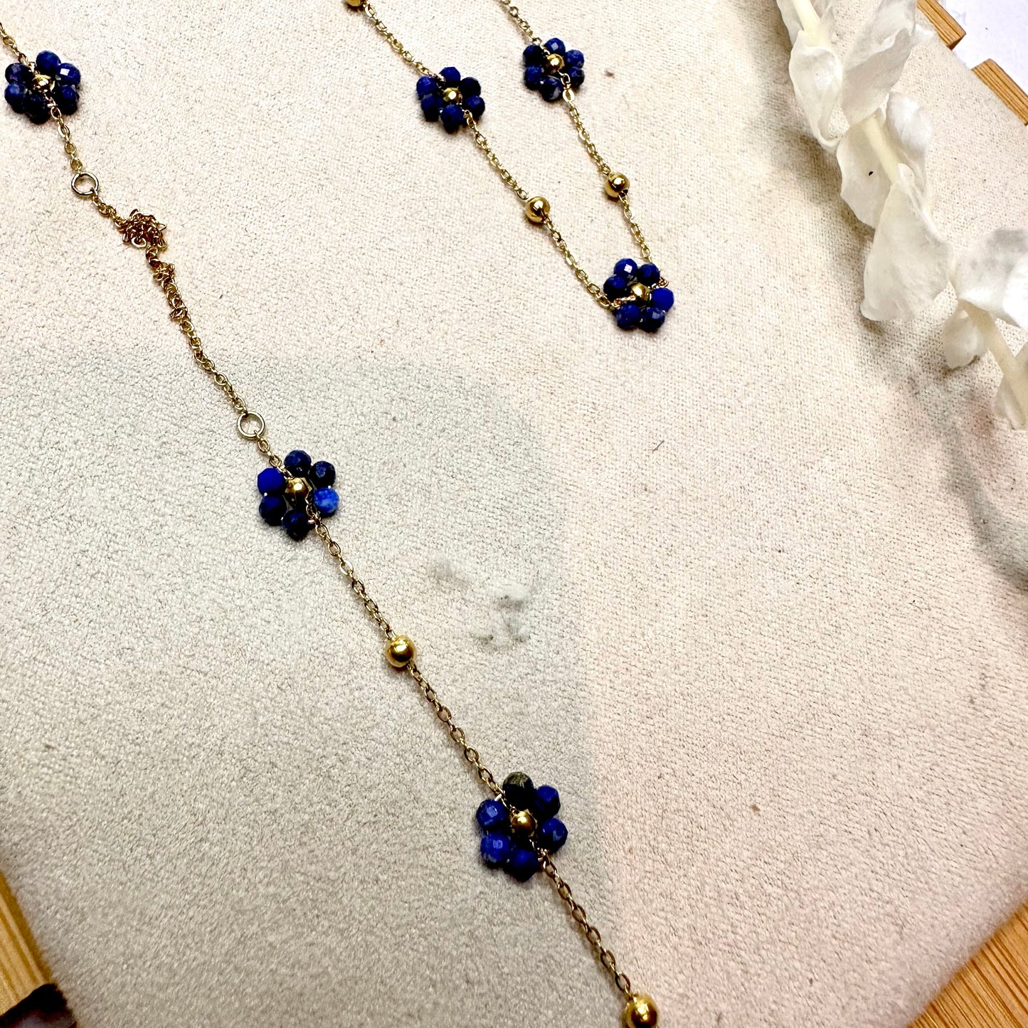 Collier de dos Inaya