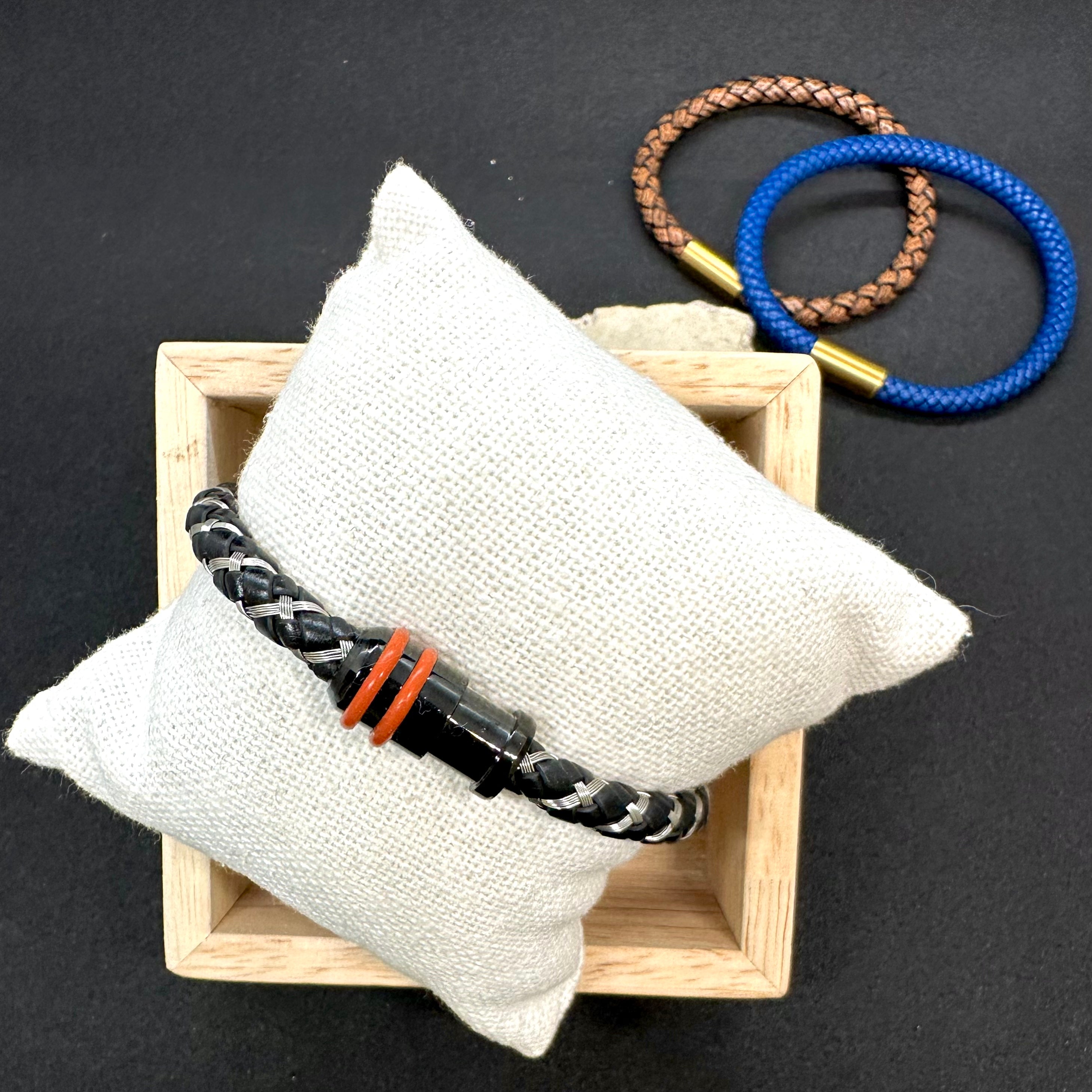 Bracelets en cuir avec aimant en acier inoxydable