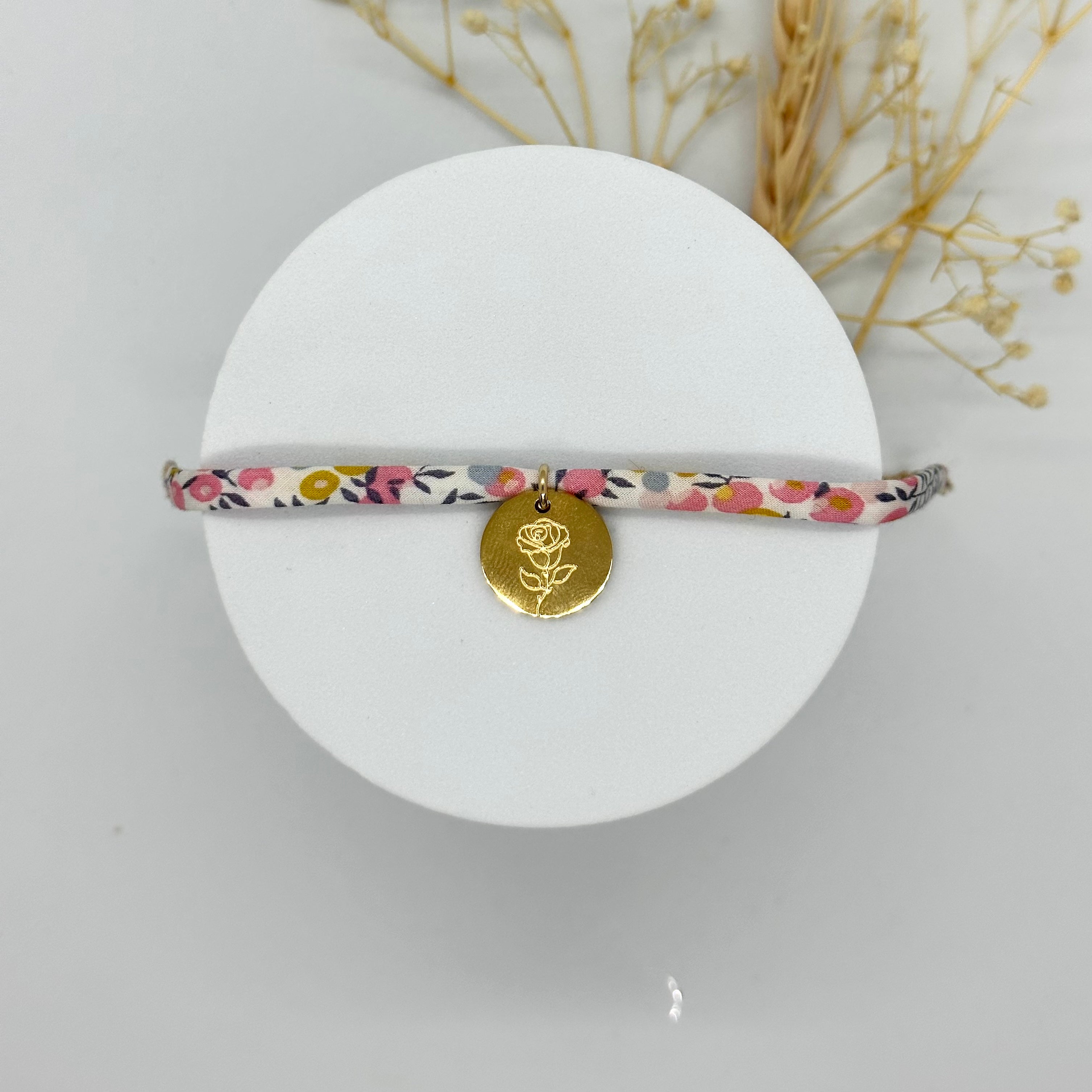 Bracelet Fleur du Mois sur tissu Liberty